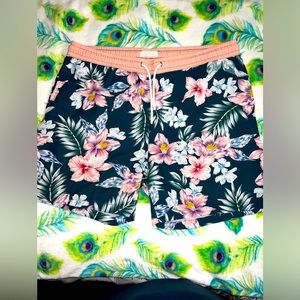 Public‎ Record Mens shorts
